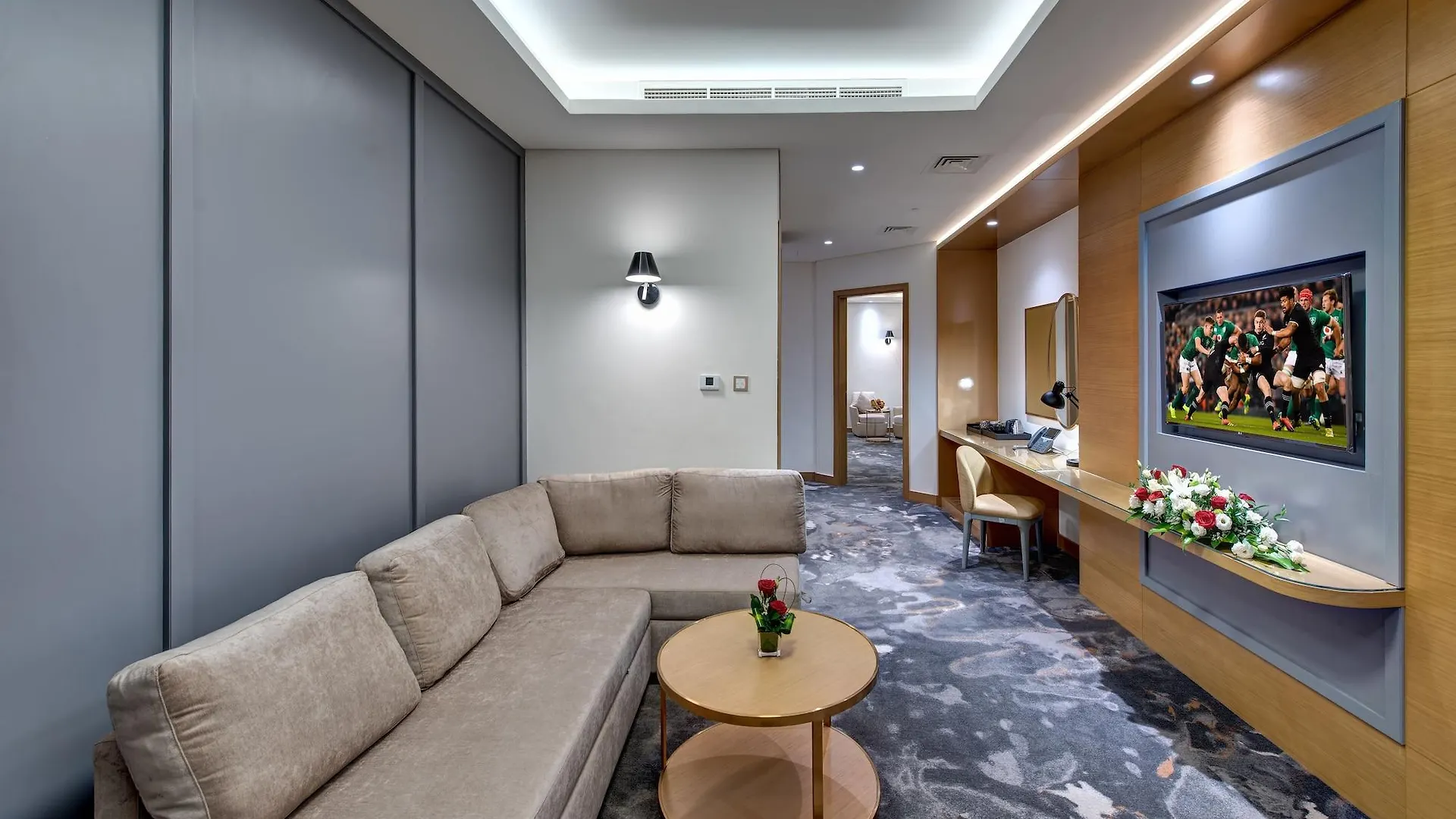 The S Hotel Al Barsha Dubaj